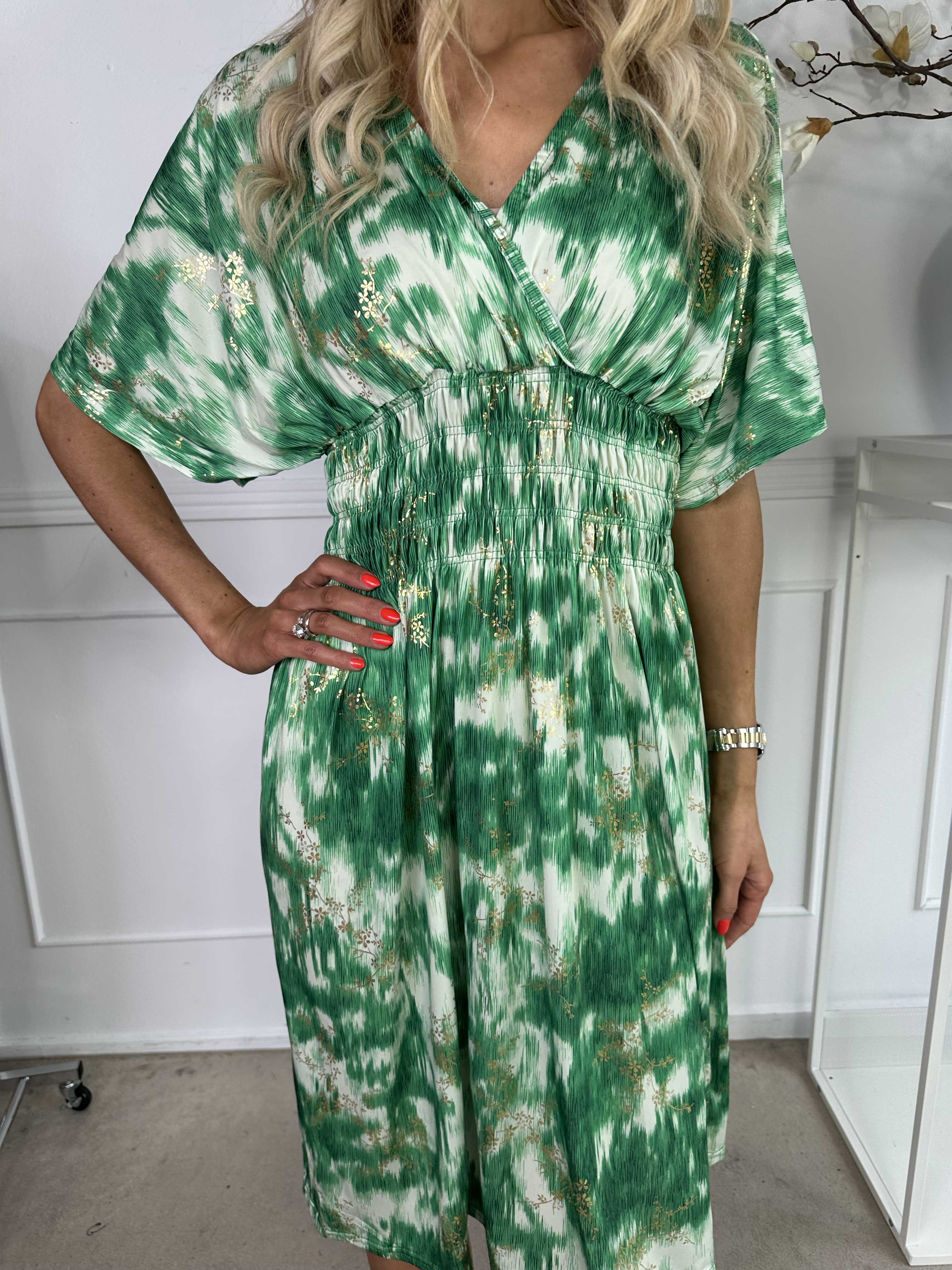 Pams Art Short - Mönstrad elastisk klänning med guldblommor